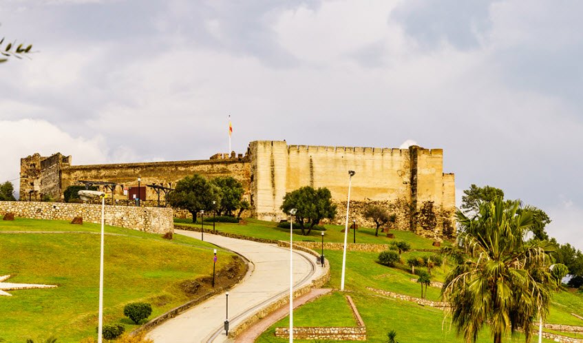 Castillo Sohail, Spain